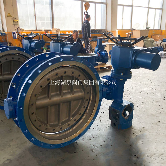 ���y